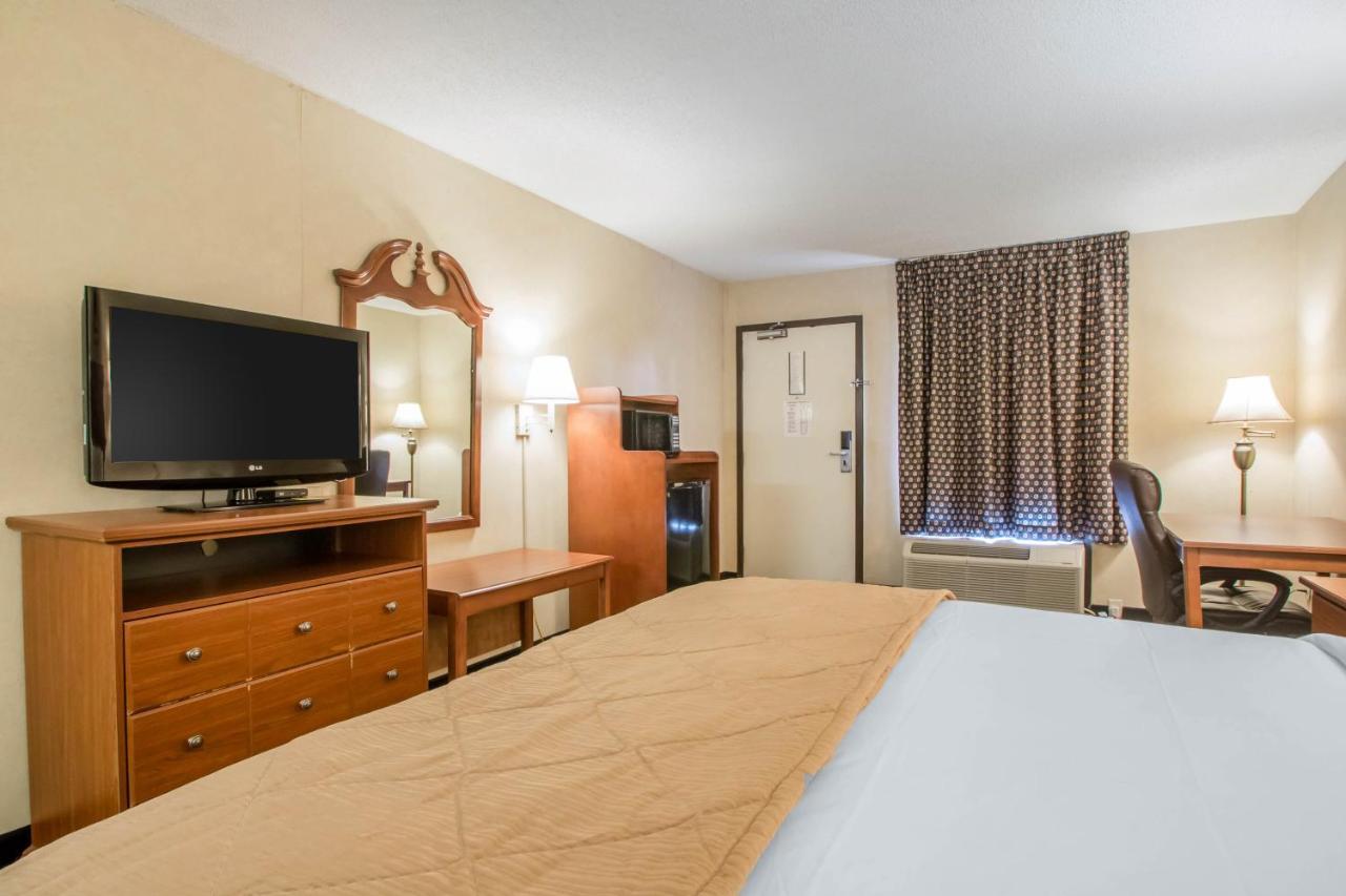 Quality Inn & Suites Ridgeland Exterior photo