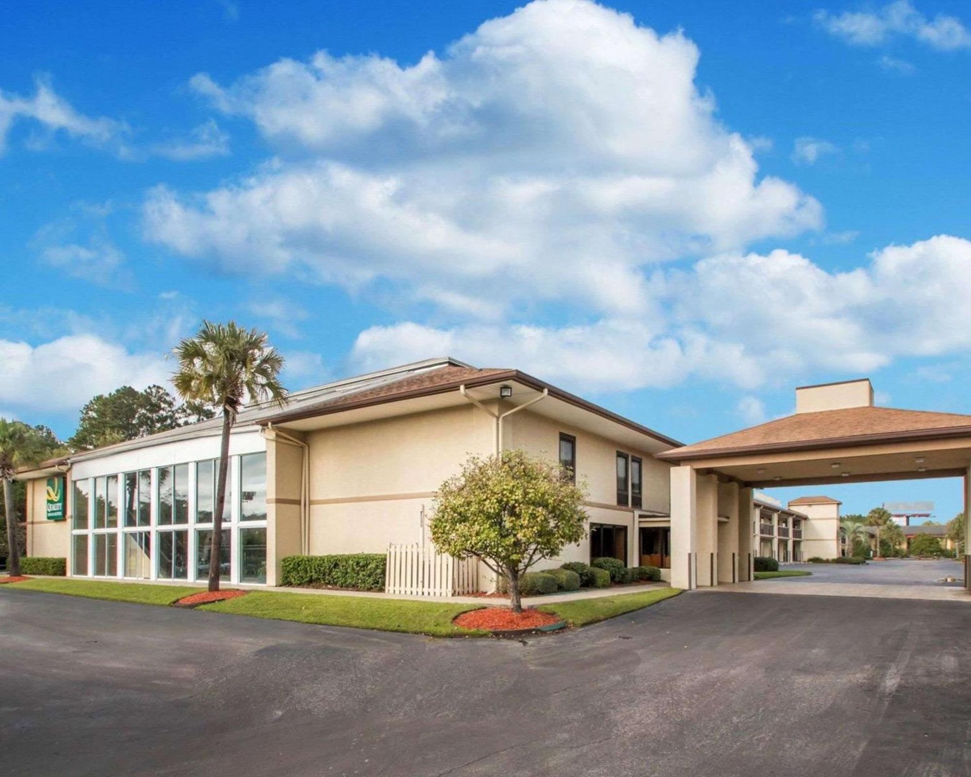 Quality Inn & Suites Ridgeland Exterior photo